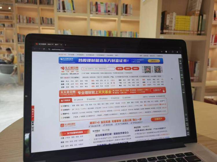手工羽毛扇網(wǎng)站如何憑借傳統(tǒng)工藝傳承擴(kuò)大流量？同行都是怎么做的？
