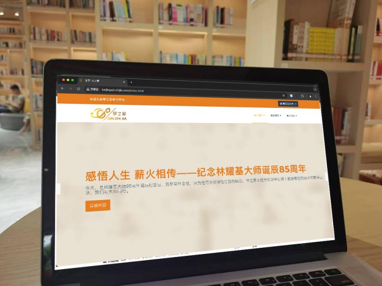 手工羽毛扇網(wǎng)站如何憑借傳統(tǒng)工藝傳承擴大流量？同行都是怎么做的？
