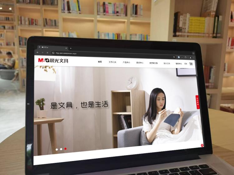 手工羽毛扇網(wǎng)站如何憑借傳統(tǒng)工藝傳承擴(kuò)大流量？同行都是怎么做的？
