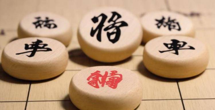 手工羽毛扇網(wǎng)站如何憑借傳統(tǒng)工藝傳承擴(kuò)大流量？同行都是怎么做的？